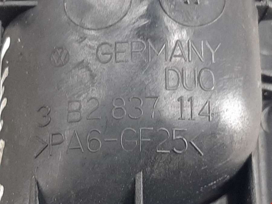 3B2837114 Ручка двери внутренняя передняя правая Volkswagen Passat 5 GP (2000-2005) Универсал 2001г. | Фото № 3 3B2837114 Ручка двери внутренняя передняя правая Volkswagen Passat 5 GP (2000-2005) Универсал 2001г. - Фото 3