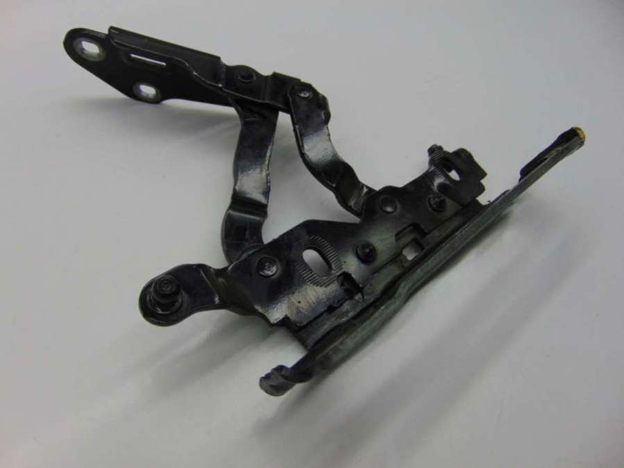 A2048800728 Петля капота левая  Mercedes E W212 2012г. | Фото № 11  A2048800728 Петля капота левая  Mercedes E W212 2012г. - Фото 11