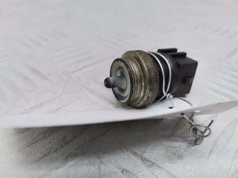 7700105087 Датчик температуры охлаждающей жидкости Renault Trafic 2 (2001-2014) Микроавтобус 2003г. | Фото № 4 7700105087 Датчик температуры охлаждающей жидкости Renault Trafic 2 (2001-2014) Микроавтобус 2003г. - Фото 4