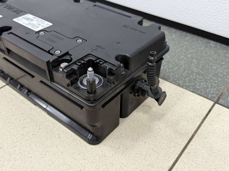 4N0915105B Аккумулятор Audi A6 C8 0000г. | Фото № 3 4N0915105B Аккумулятор Audi A6 C8 0000г. - Фото 3