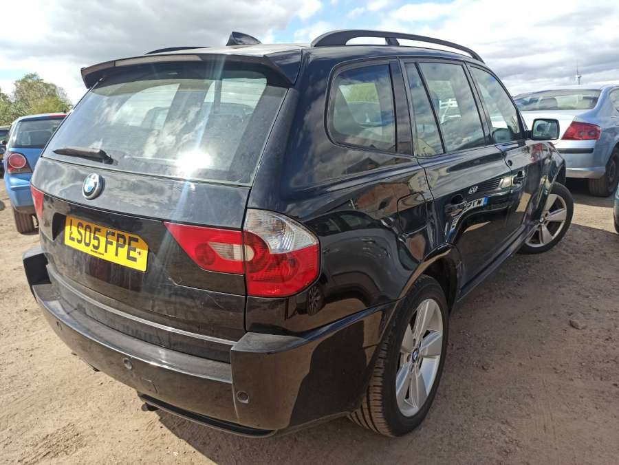 Суппорт задний правый BMW X3 (E83) (2003-2010) Внедорожник 5дв. 2005г. | Фото № 9 Суппорт задний правый BMW X3 (E83) (2003-2010) Внедорожник 5дв. 2005г. - Фото 9