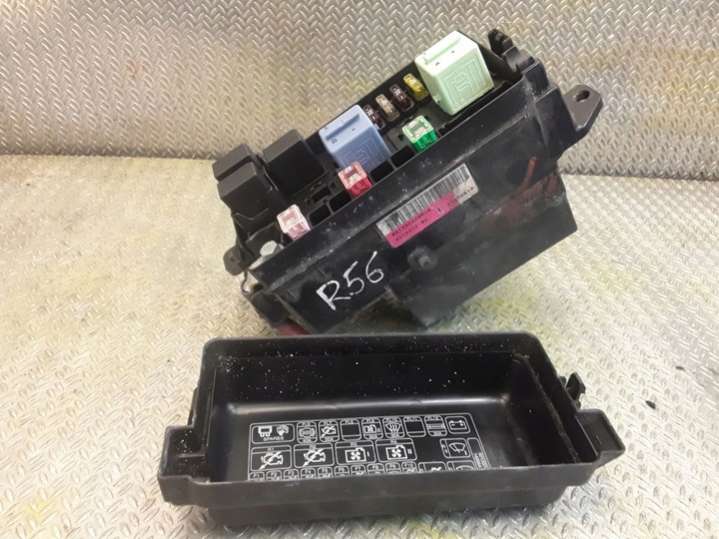 9213372 Блок предохранителей  Mini Cooper R56 (2006-2010) 2006г. | Фото № 2  9213372 Блок предохранителей  Mini Cooper R56 (2006-2010) 2006г. - Фото 2