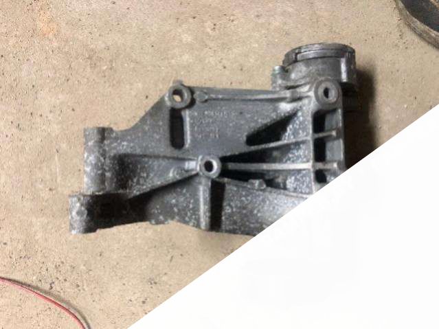 Кронштейн генератора Volkswagen Golf 3 1995г. | Фото № 2 Кронштейн генератора Volkswagen Golf 3 1995г. - Фото 2