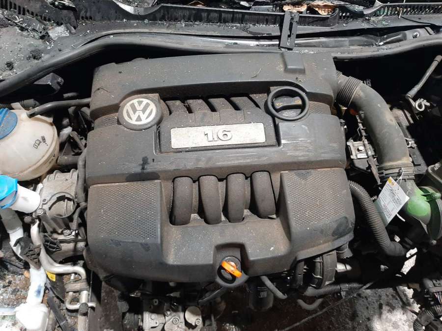 Суппорт передний правый Volkswagen Golf 5 (2003-2008) Хетчбэк 5дв. 2006г. | Фото № 6 Суппорт передний правый Volkswagen Golf 5 (2003-2008) Хетчбэк 5дв. 2006г. - Фото 6