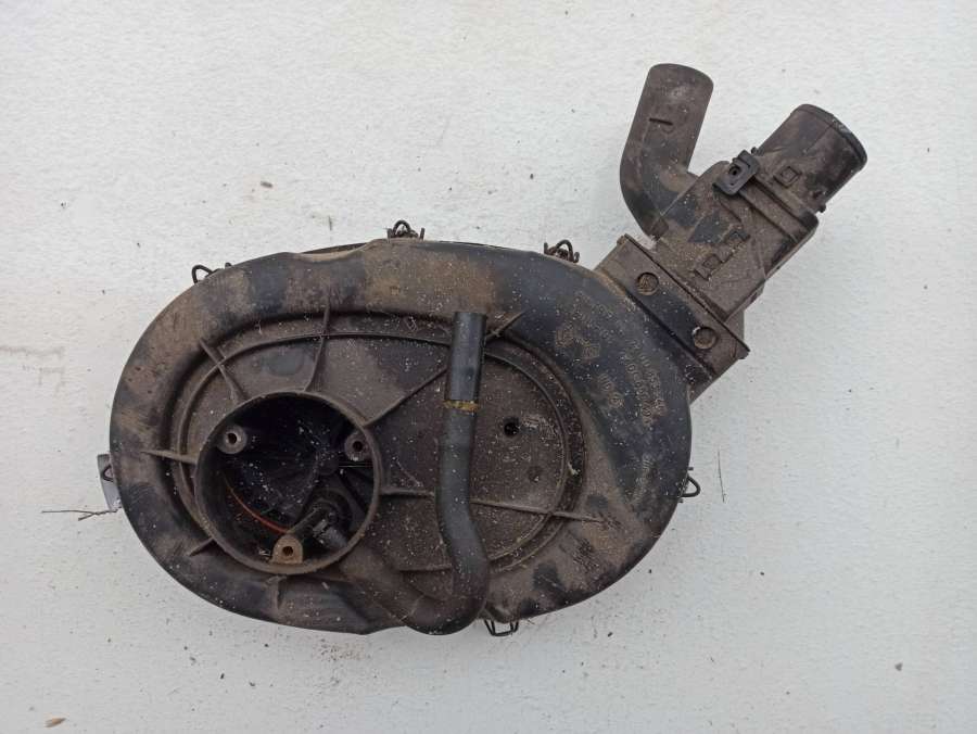 7700853548 Корпус воздушногo фильтра Renault Megane 1996г. | Фото № 2 7700853548 Корпус воздушногo фильтра Renault Megane 1996г. - Фото 2