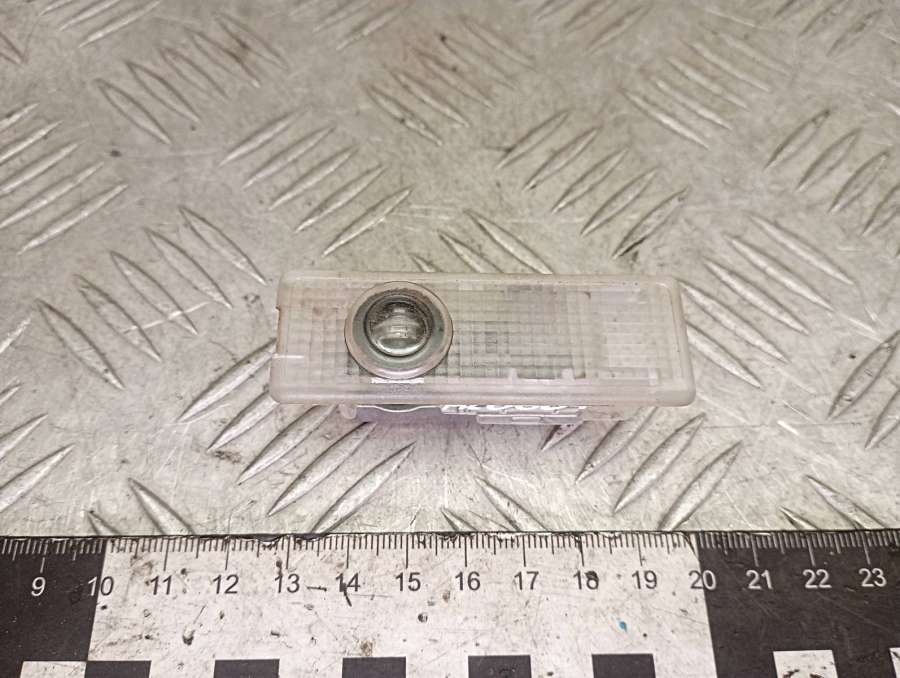 63312414105 Фонарь салона (плафон)  BMW X5 F15 2016г. | Фото № 1  63312414105 Фонарь салона (плафон)  BMW X5 F15 2016г. - Фото 1