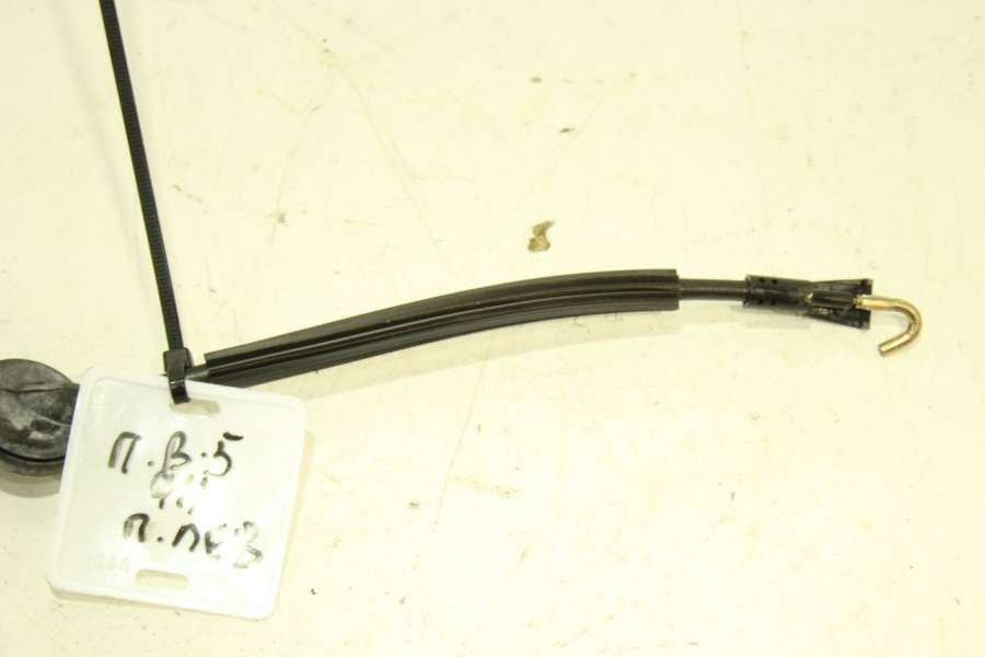 3B0837085E Трос двери передней  Volkswagen Passat B5 2004г. | Фото № 3  3B0837085E Трос двери передней  Volkswagen Passat B5 2004г. - Фото 3