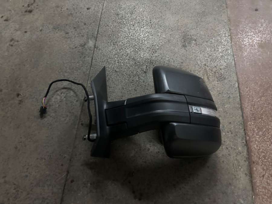 Зеркало левое Volkswagen Crafter 2 2020г. | Фото № 1 Зеркало левое Volkswagen Crafter 2 2020г. - Фото 1