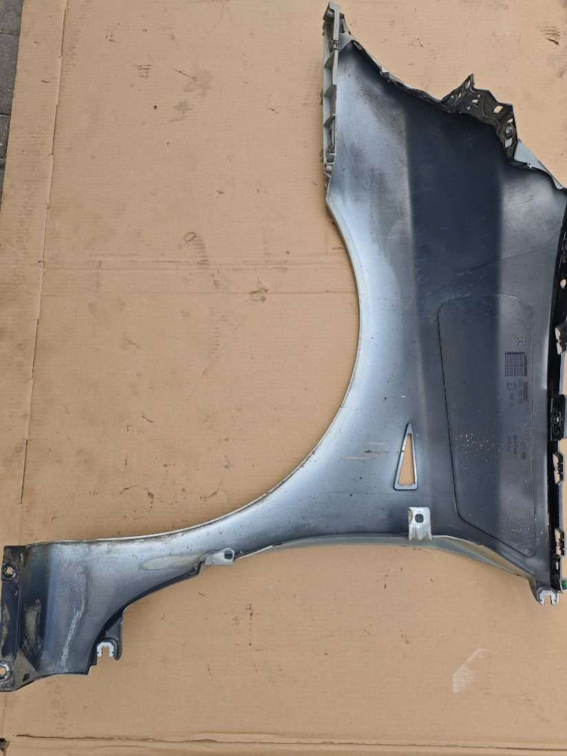 Крыло переднее правое Renault Espace 4 2003г. | Фото № 3 Крыло переднее правое Renault Espace 4 2003г. - Фото 3