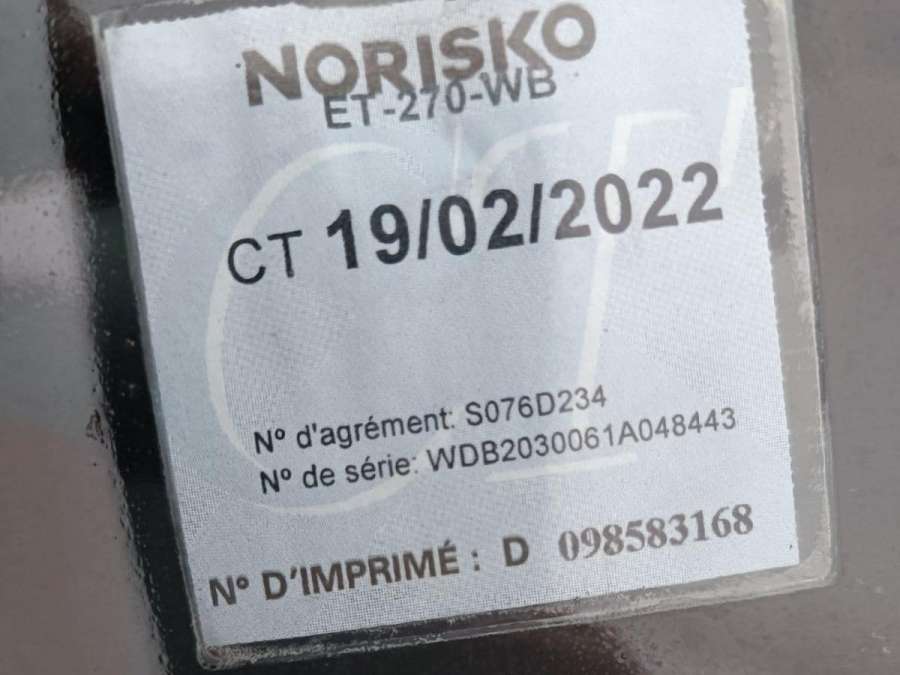 Петля двери передней правой Mercedes C-Class (W203) (2000-2008) Седан 2000г. | Фото № 6 Петля двери передней правой Mercedes C-Class (W203) (2000-2008) Седан 2000г. - Фото 6