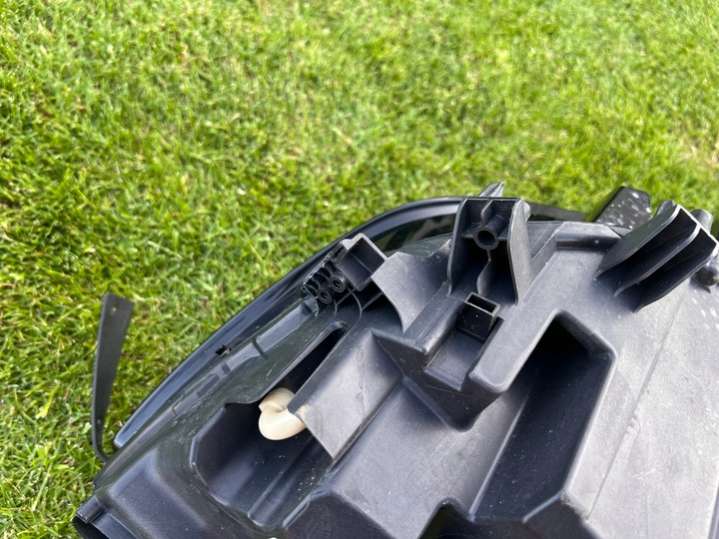 11C941030 Фара правая Volkswagen ID.4 1 поколение (2020-2024) 2020г. | Фото № 7 11C941030 Фара правая Volkswagen ID.4 1 поколение (2020-2024) 2020г. - Фото 7