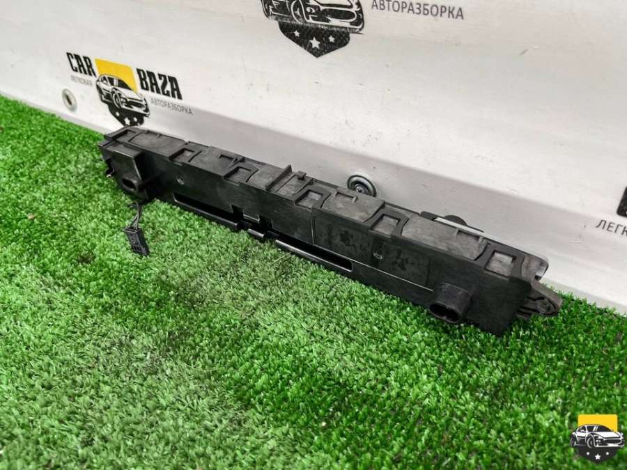 E1065974F Панель управления магнитолой BMW 3 F30/F31/GT F34 2014г. | Фото № 7 E1065974F Панель управления магнитолой BMW 3 F30/F31/GT F34 2014г. - Фото 7