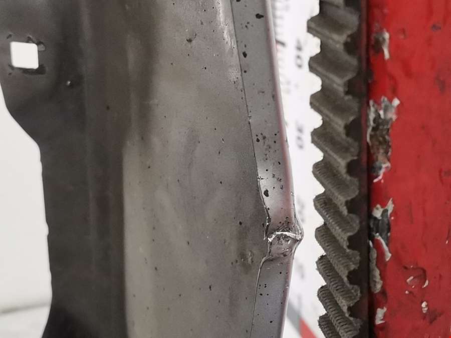 Крыло переднее левое Mercedes C-Class (W204) (2006-2015) Седан 2008г. | Фото № 7 Крыло переднее левое Mercedes C-Class (W204) (2006-2015) Седан 2008г. - Фото 7