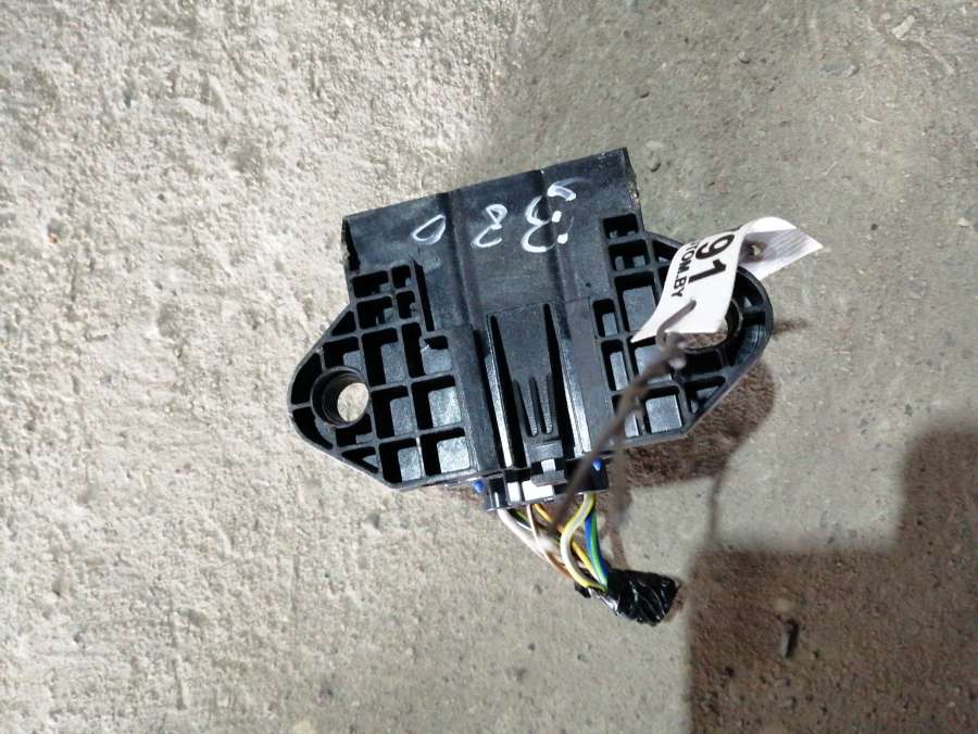 F1FA9D370GA Блок управления топливным насосом  Ford Escape 2017г. | Фото № 3  F1FA9D370GA Блок управления топливным насосом  Ford Escape 2017г. - Фото 3