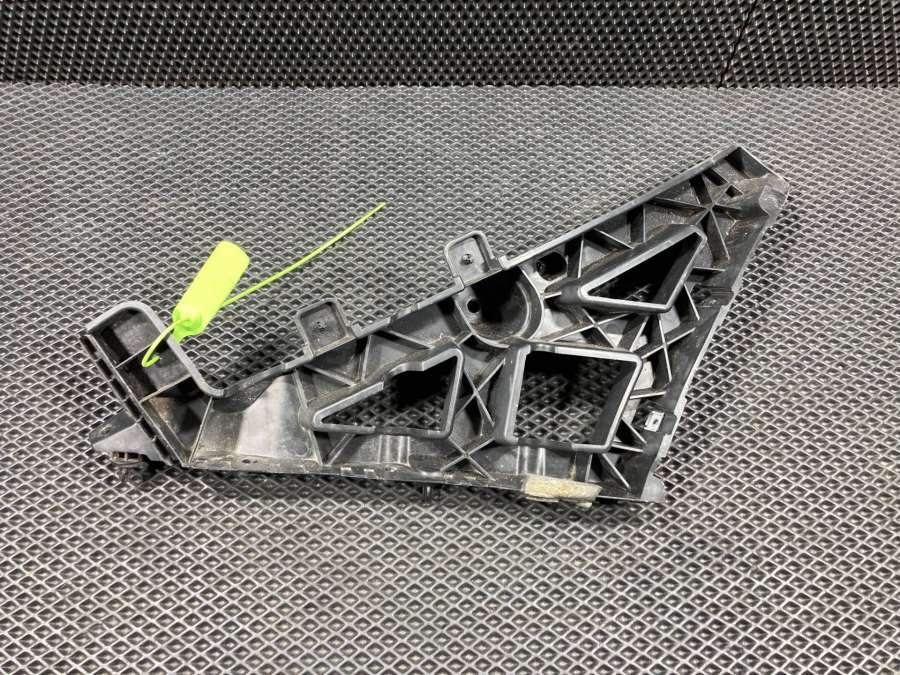 GX7317A882ABT4N13779T4N3041 Крепление заднего бампера левое Jaguar XE X760 X760 2016г. | Фото № 6 GX7317A882ABT4N13779T4N3041 Крепление заднего бампера левое Jaguar XE X760 X760 2016г. - Фото 6