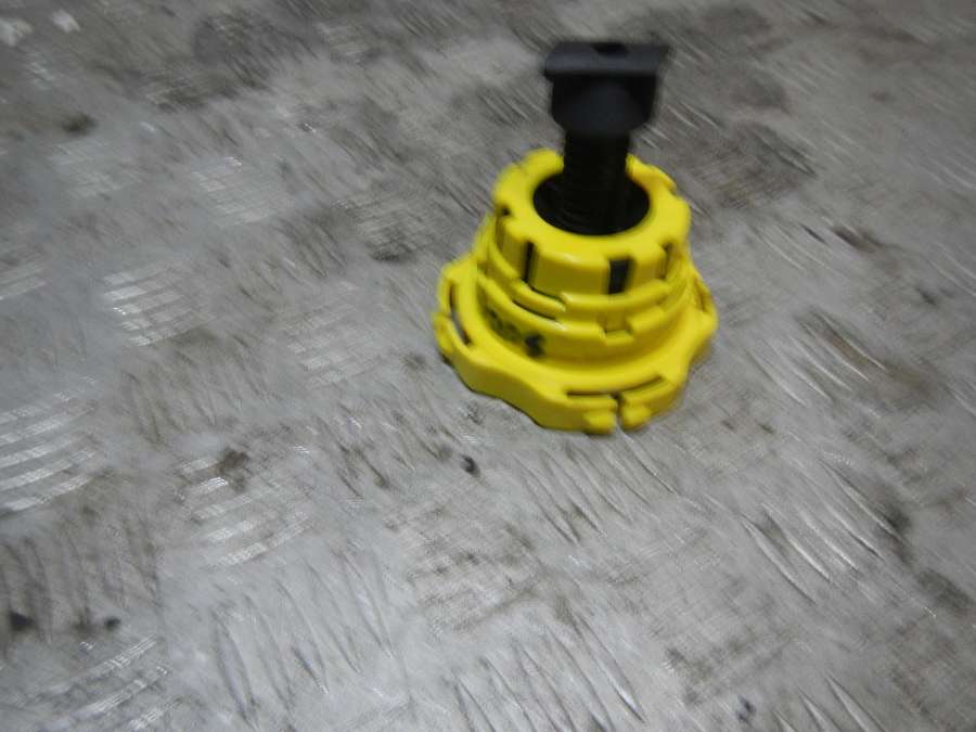 7603R2 Болт крепления запасного колеса  Peugeot 3008 0000г. | Фото № 1  7603R2 Болт крепления запасного колеса  Peugeot 3008 0000г. - Фото 1