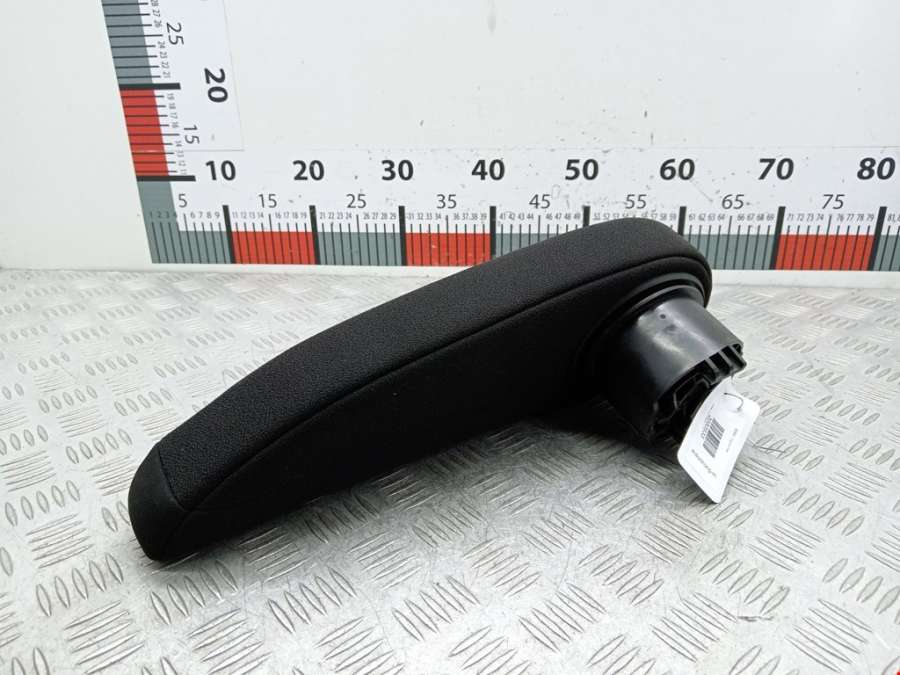 Подлокотник Citroen C4 Picasso 1 (2006-2013) Минивэн 2010г. | Фото № 2 Подлокотник Citroen C4 Picasso 1 (2006-2013) Минивэн 2010г. - Фото 2