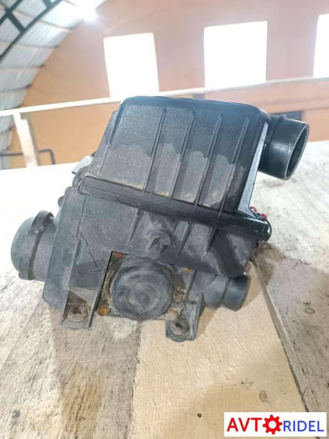 Корпус воздушного фильтра Volkswagen Passat B4 (1993-1997) 1996г. | Фото № 1 Корпус воздушного фильтра Volkswagen Passat B4 (1993-1997) 1996г. - Фото 1