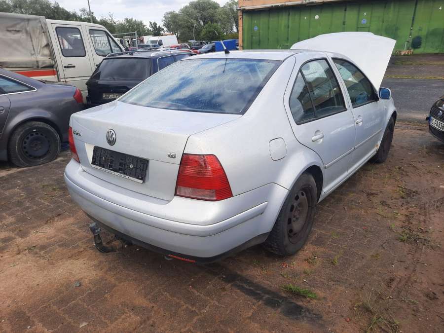 Цилиндр сцепления главный Volkswagen Bora(Jetta) (1998-2005) Седан 2000г. | Фото № 11 Цилиндр сцепления главный Volkswagen Bora(Jetta) (1998-2005) Седан 2000г. - Фото 11