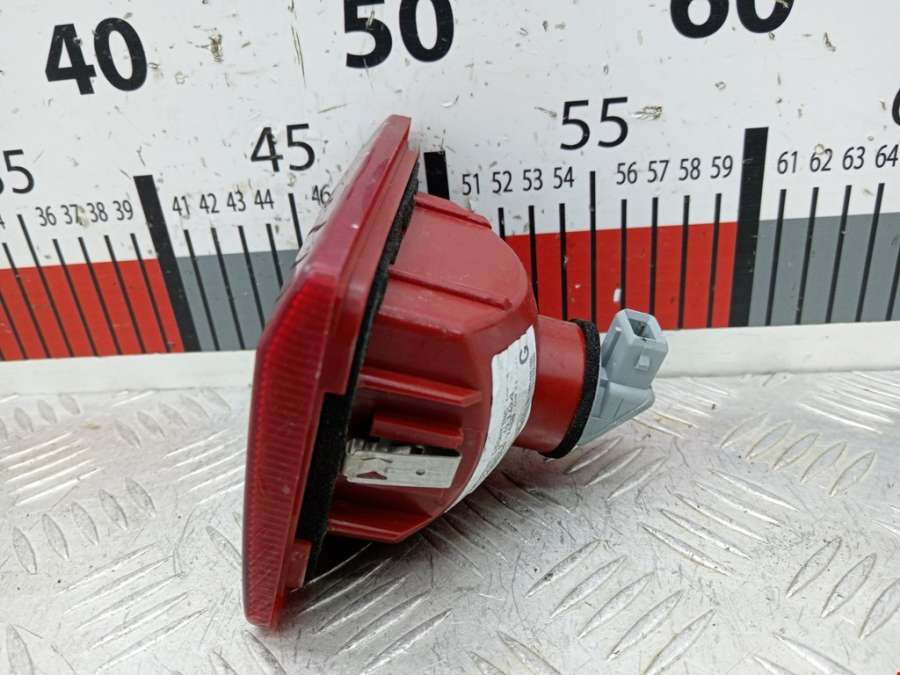 25610104 Фонарь крышки багажника левый Peugeot 407 (2004-2010) Универсал 2008г. | Фото № 2 25610104 Фонарь крышки багажника левый Peugeot 407 (2004-2010) Универсал 2008г. - Фото 2