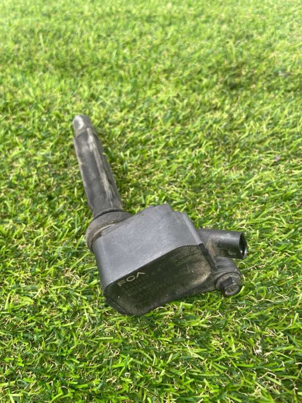 68211953AA Катушка зажигания Jeep Wrangler 2019г. | Фото № 2 68211953AA Катушка зажигания Jeep Wrangler 2019г. - Фото 2