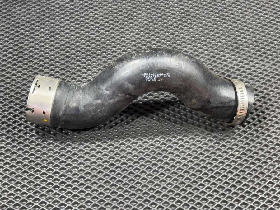 LX61-6C646-JA Патрубок интеркулера  Ford Bronco Sport  2021г. | Фото № 3  LX61-6C646-JA Патрубок интеркулера  Ford Bronco Sport  2021г. - Фото 3