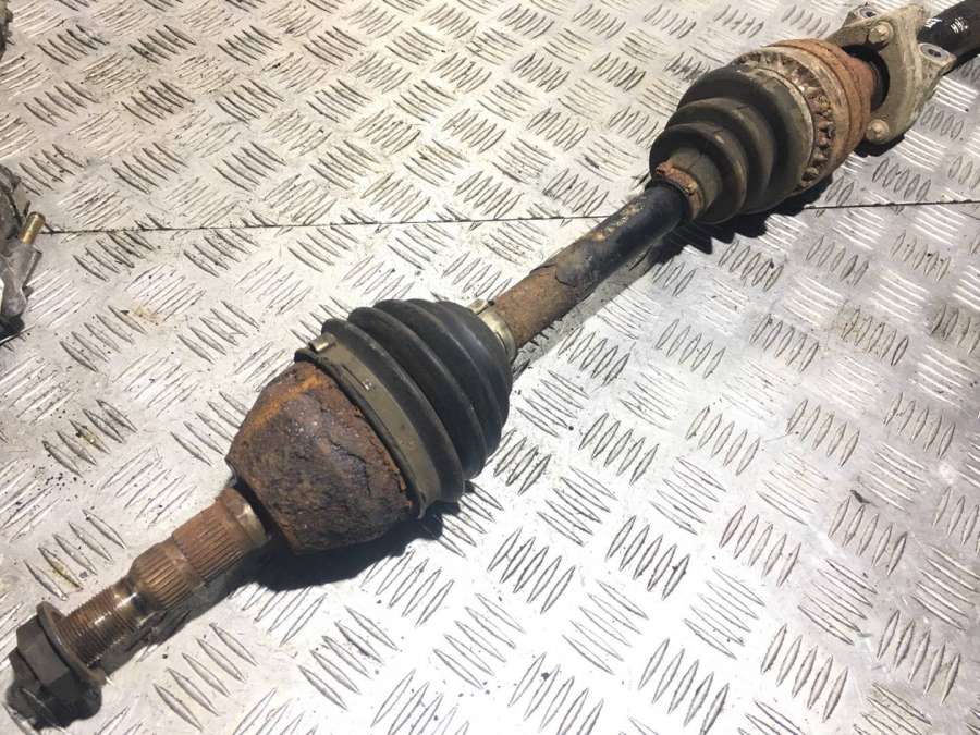 13247220 Полуось передняя правая (приводной вал, ШРУС)  Opel Astra H рест. хэтчбек 2008г. | Фото № 1  13247220 Полуось передняя правая (приводной вал, ШРУС)  Opel Astra H рест. хэтчбек 2008г. - Фото 1