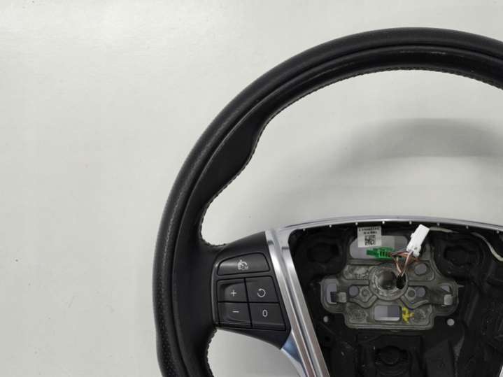 31332927 34152636 Руль  Volvo V40 2 поколение (2012-2024) 2012г. | Фото № 2  31332927 34152636 Руль  Volvo V40 2 поколение (2012-2024) 2012г. - Фото 2