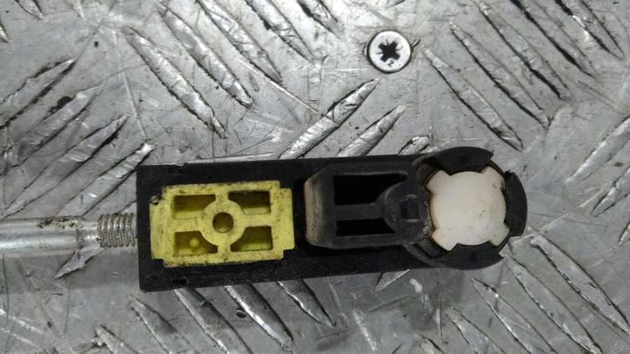 31256942 Трос кулисы КПП Volvo S60 2011г. | Фото № 4 31256942 Трос кулисы КПП Volvo S60 2011г. - Фото 4