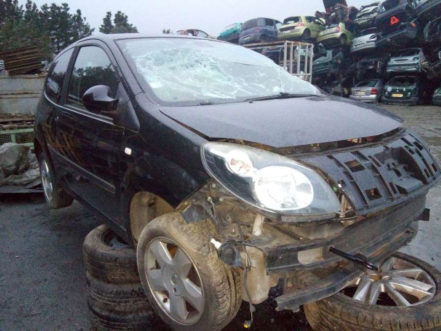 Патрубок интеркулера Renault Twingo 2 (2007-2014) Хетчбэк 3дв. 2008г. | Фото № 5 Патрубок интеркулера Renault Twingo 2 (2007-2014) Хетчбэк 3дв. 2008г. - Фото 5