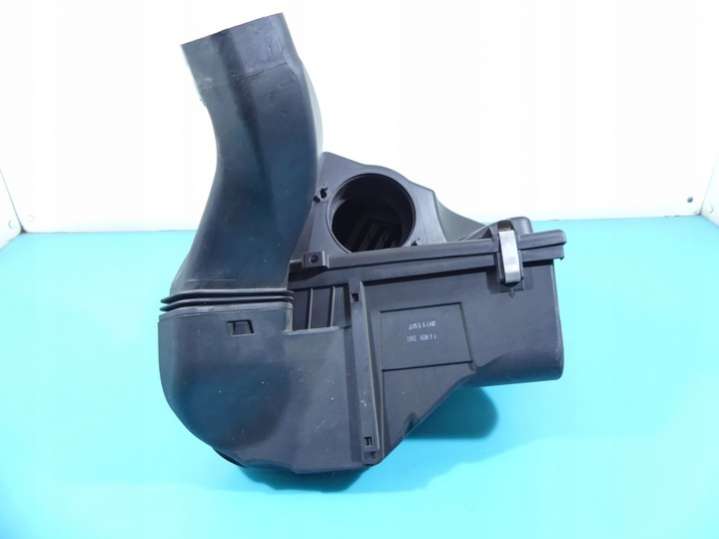 7797460 Корпус воздушного фильтра  BMW 1 E87/E8/E82/E88 (2004-2007) 2004г. | Фото № 5  7797460 Корпус воздушного фильтра  BMW 1 E87/E8/E82/E88 (2004-2007) 2004г. - Фото 5