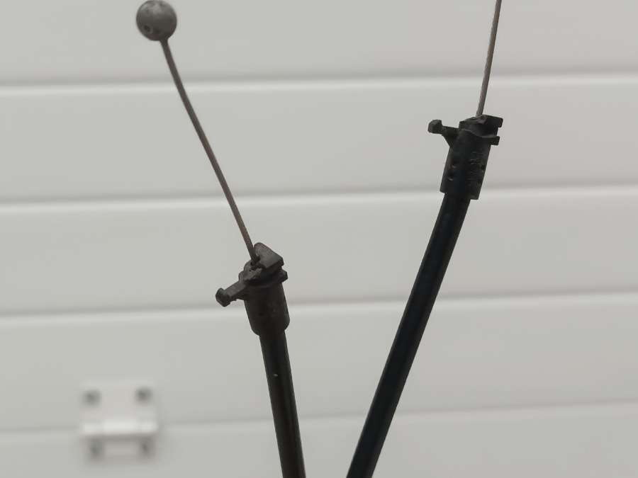 4M0823529E Трос капота  Audi Q7 4M 0000г. | Фото № 4  4M0823529E Трос капота  Audi Q7 4M 0000г. - Фото 4