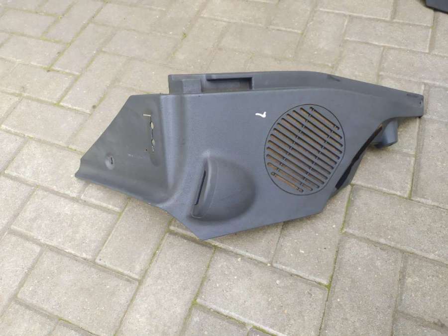 7700820732 7700842957 77008213927700842955 Обшивка багажника  Renault Laguna 1 1999г. | Фото № 7  7700820732 7700842957 77008213927700842955 Обшивка багажника  Renault Laguna 1 1999г. - Фото 7