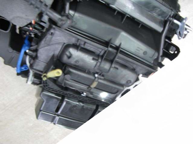 2008-20158T1820005R8T0820521F Отопитель в сборе (печка)  Audi A4 B8/8K (2007-2011) 2007г. | Фото № 5  2008-20158T1820005R8T0820521F Отопитель в сборе (печка)  Audi A4 B8/8K (2007-2011) 2007г. - Фото 5