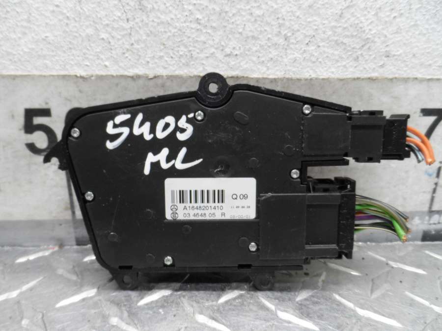 1648201410 Переключатель регулировки сиденья Mercedes M-klasse Джип 2009г. | Фото № 2 1648201410 Переключатель регулировки сиденья Mercedes M-klasse Джип 2009г. - Фото 2