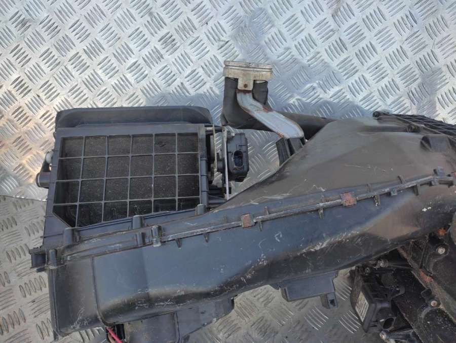 Корпус печки Audi A6 C5 (S6,RS6) 2002г. | Фото № 3 Корпус печки Audi A6 C5 (S6,RS6) 2002г. - Фото 3