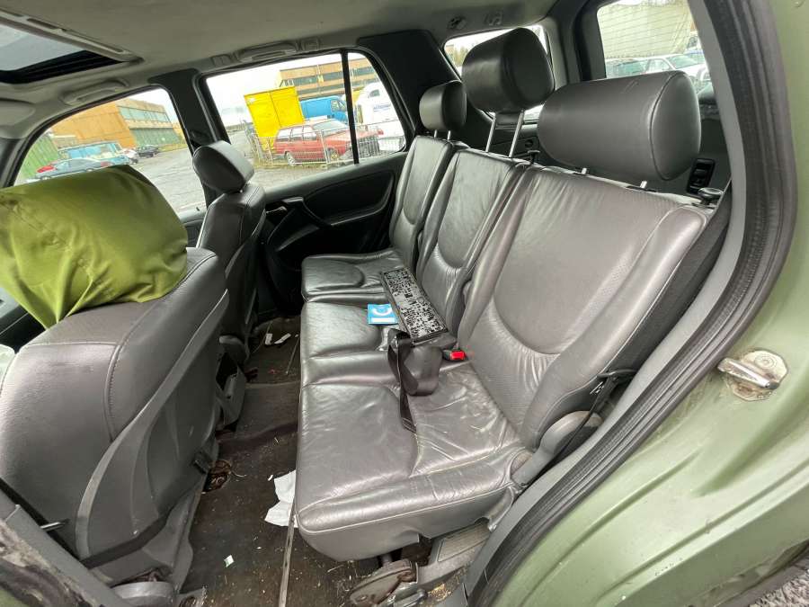 A1636830259 Подлокотник Mercedes ML-Class (W163) (1997-2005) Внедорожник 1998г. | Фото № 7 A1636830259 Подлокотник Mercedes ML-Class (W163) (1997-2005) Внедорожник 1998г. - Фото 7