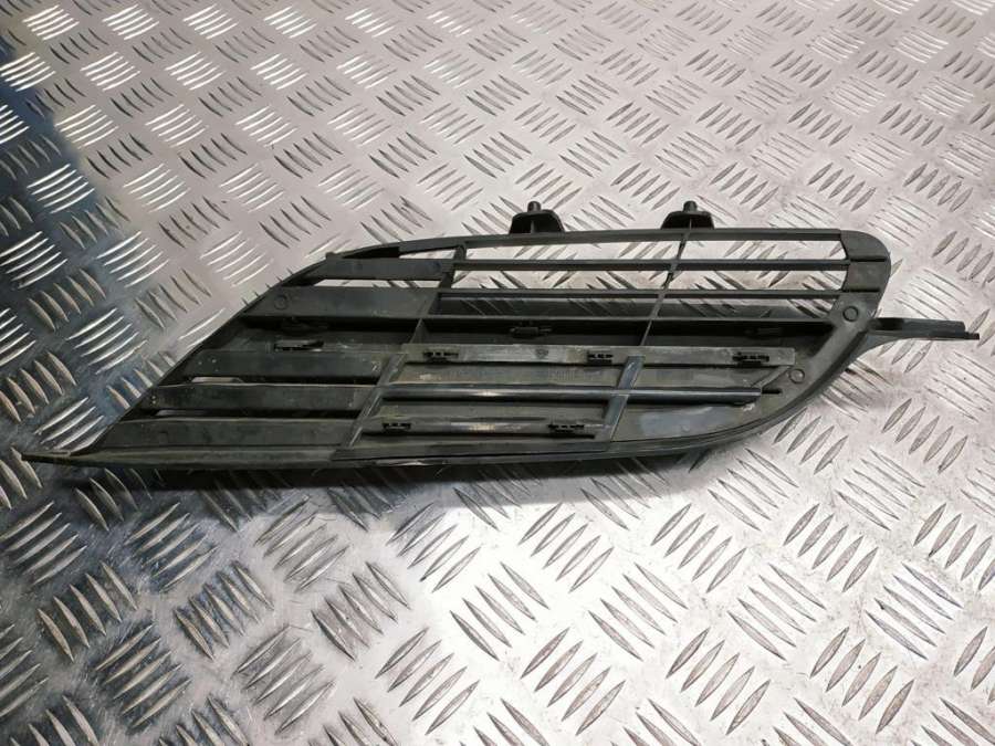 62320BU0062322BU000 Решетка радиатора правая Nissan Almera Tino V10 V10 2004г. | Фото № 2 62320BU0062322BU000 Решетка радиатора правая Nissan Almera Tino V10 V10 2004г. - Фото 2