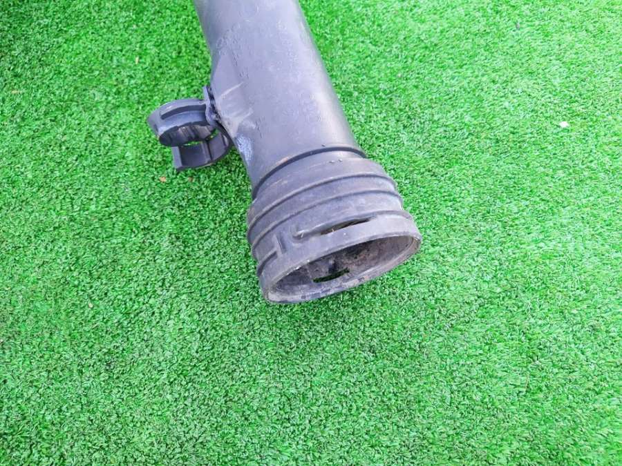 1K0145770B Патрубок интеркулера Volkswagen Passat B6 2007г. | Фото № 8 1K0145770B Патрубок интеркулера Volkswagen Passat B6 2007г. - Фото 8