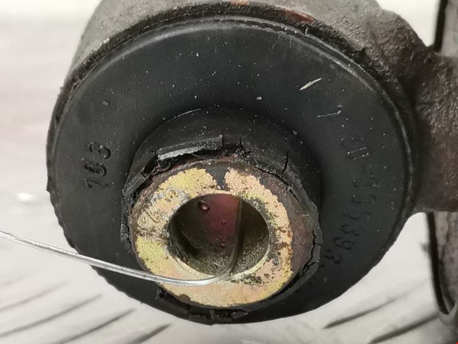 Амортизатор задний правый Ford Mondeo 3 (2000-2007) Универсал 2005г. | Фото № 2 Амортизатор задний правый Ford Mondeo 3 (2000-2007) Универсал 2005г. - Фото 2