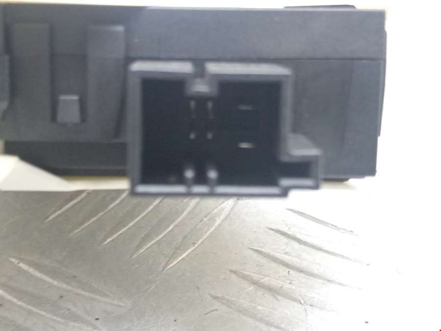 4F0959802A Моторчик стеклоподъемника Audi A6 C6 (2004-2011) Седан 2005г. | Фото № 3 4F0959802A Моторчик стеклоподъемника Audi A6 C6 (2004-2011) Седан 2005г. - Фото 3