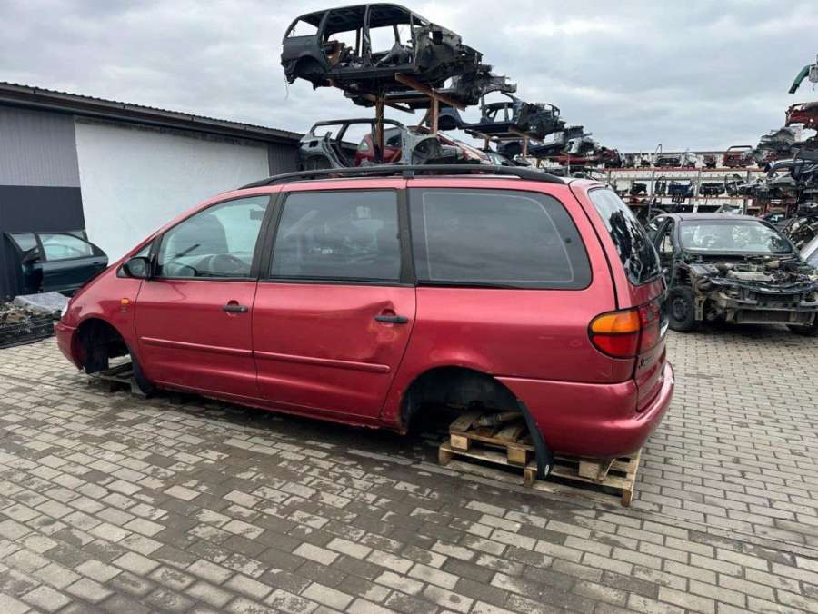 7M1857915 Накладка декоративная на торпедо  Volkswagen Sharan 1996г. | Фото № 7  7M1857915 Накладка декоративная на торпедо  Volkswagen Sharan 1996г. - Фото 7