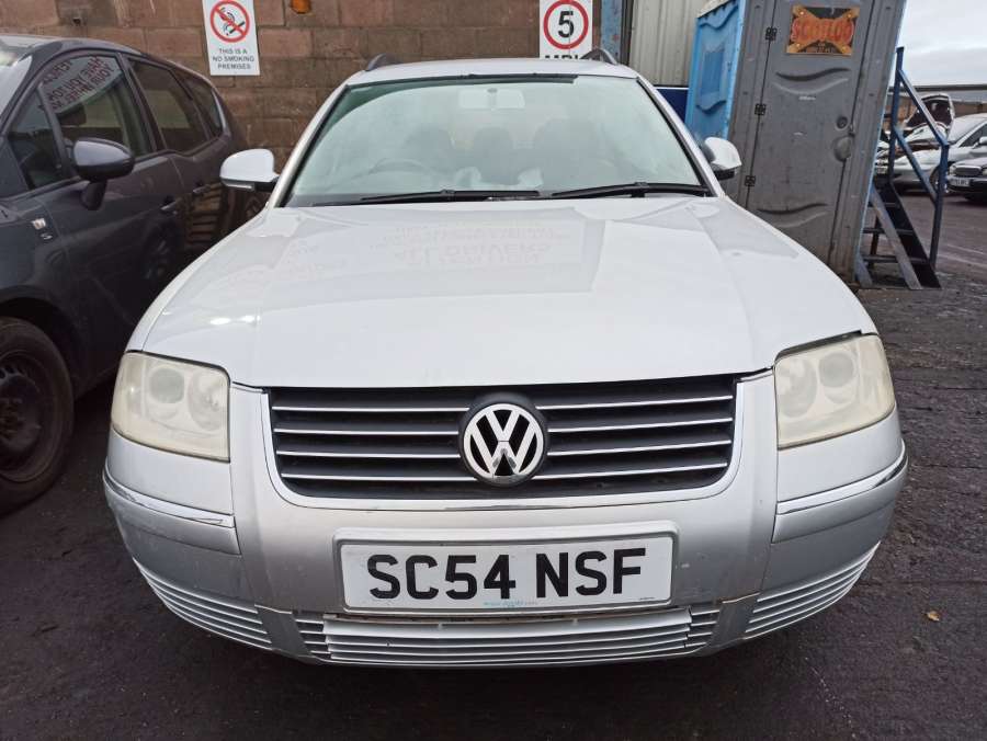 3B0959855B Кнопка стеклоподъемника Volkswagen Passat 5 GP (2000-2005) Универсал 2004г. | Фото № 6 3B0959855B Кнопка стеклоподъемника Volkswagen Passat 5 GP (2000-2005) Универсал 2004г. - Фото 6