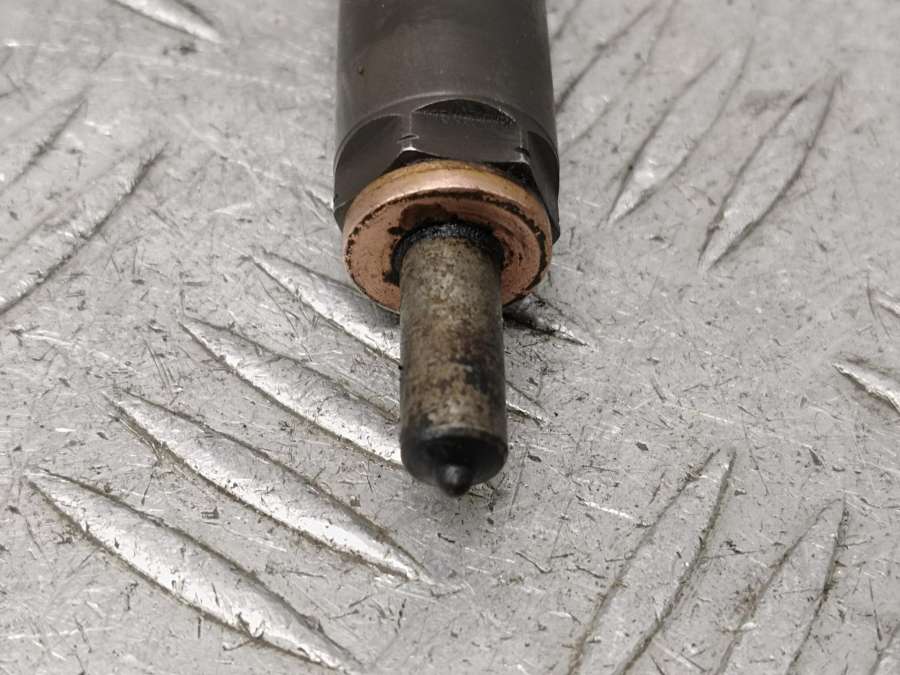 8201100113166006212R Форсунка Renault Scenic 2014г. | Фото № 3 8201100113166006212R Форсунка Renault Scenic 2014г. - Фото 3