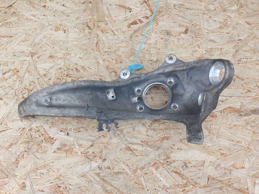 100273277687917201 Кулак передний правый  BMW 7 G11/G12 2016г. | Фото № 1  100273277687917201 Кулак передний правый  BMW 7 G11/G12 2016г. - Фото 1