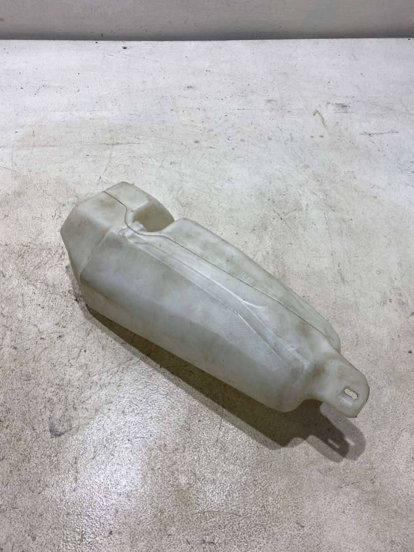 820021000282006095498200440772 Бачок омывателя передний  Renault Logan  седан 2010г. | Фото № 5  820021000282006095498200440772 Бачок омывателя передний  Renault Logan  седан 2010г. - Фото 5