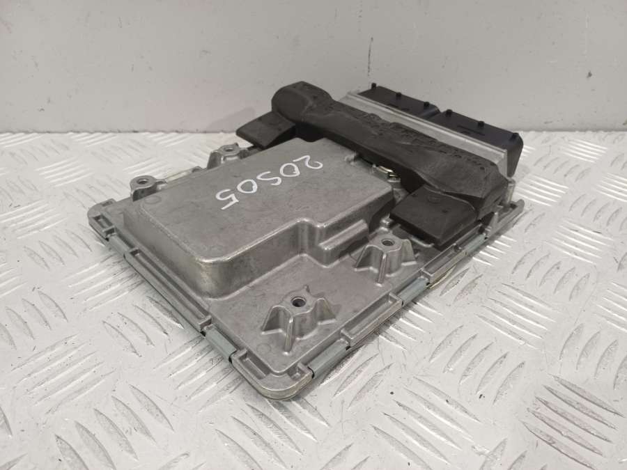 95B035223 Усилитель музыкальный  Porsche Macan 0000г. | Фото № 12  95B035223 Усилитель музыкальный  Porsche Macan 0000г. - Фото 12