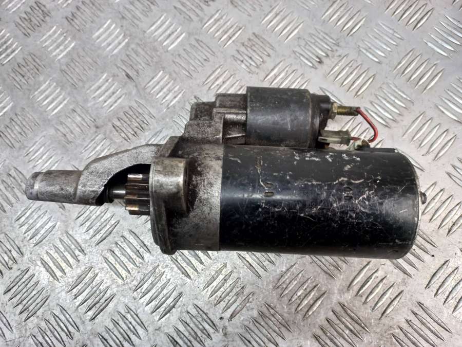 0001109021 Стартер Volkswagen Passat B5 2000г. | Фото № 1 0001109021 Стартер Volkswagen Passat B5 2000г. - Фото 1