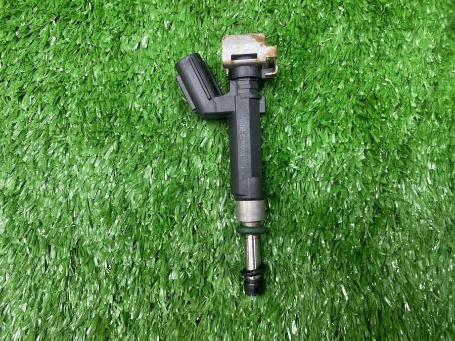 166001KT0A Форсунка топливная  Nissan Juke YF15 F15 2013г. | Фото № 2  166001KT0A Форсунка топливная  Nissan Juke YF15 F15 2013г. - Фото 2