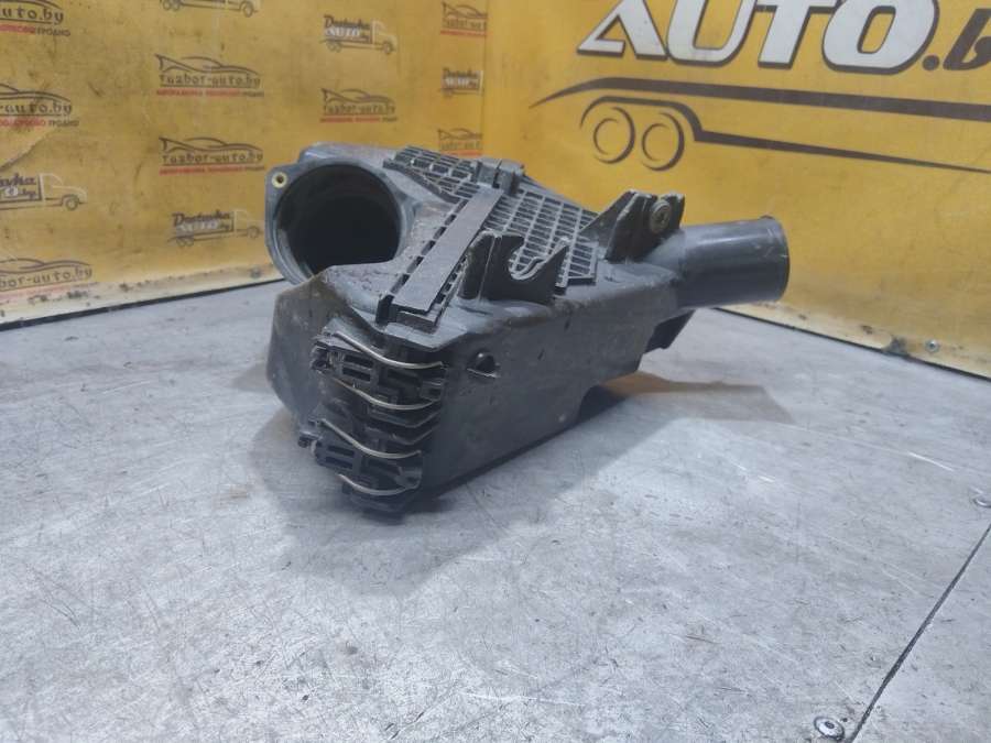 Корпус воздушного фильтра Honda Accord Седан 2005г. | Фото № 8 Корпус воздушного фильтра Honda Accord Седан 2005г. - Фото 8